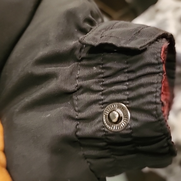 Levis Puffer coat with hood - Picture 3 of 14